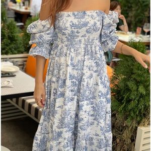 Nothing Fits But Kiko Dress Size M/L